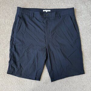 Vince Camuto Men's Performance Shorts in Black and Navy Blue Size 34